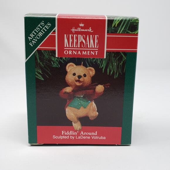 1991 Hallmark Fiddlin’ Around Handcrafted Keepsake Holiday Christmas Ornament - Picture 1 of 5